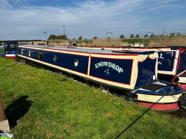 Oak Tree Narrowboats 57' Trad Stern