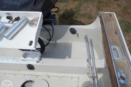 Boston Whaler 18 Outrage