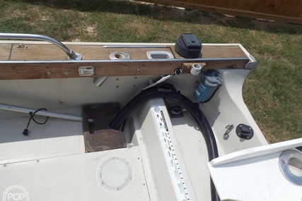 Boston Whaler 18 Outrage