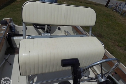 Boston Whaler 18 Outrage