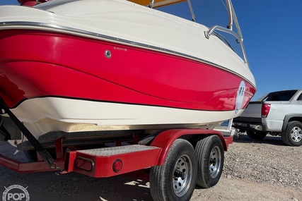 Rinker 232 Captiva Bowrider