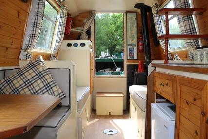 Narrowboat 25' Cruiser Stern