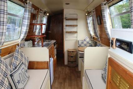 Narrowboat 25' Cruiser Stern