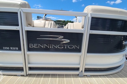 Bennington 2350 RSFB