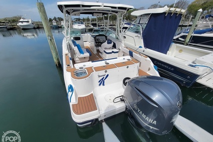 Robalo R247 DC