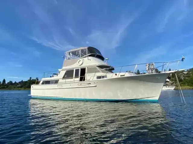 Tollycraft 43 Motor Yacht