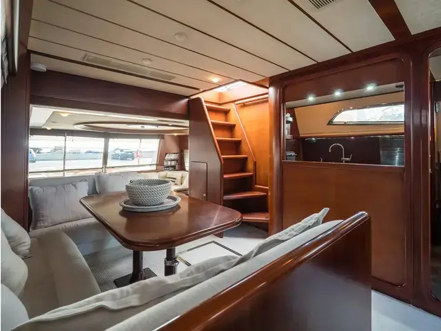 Ferretti Yachts 80