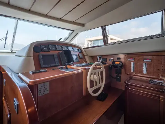 Ferretti Yachts 80