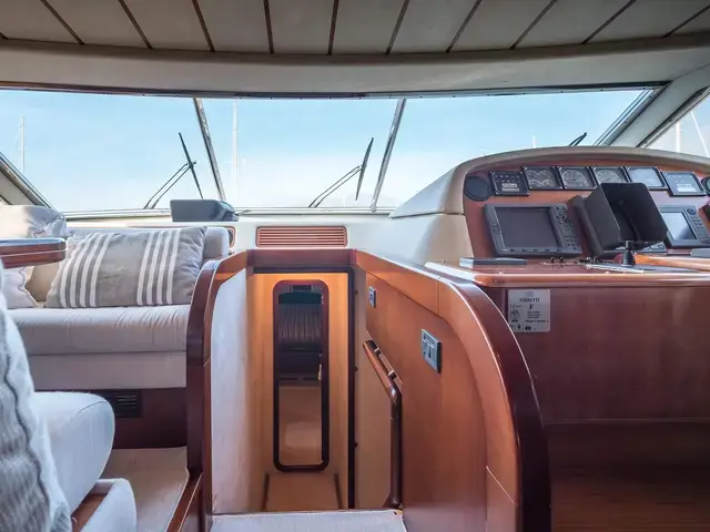 Ferretti Yachts 80