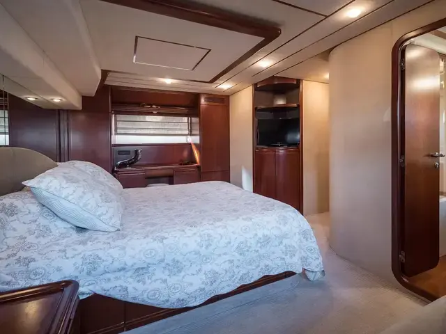 Ferretti Yachts 80