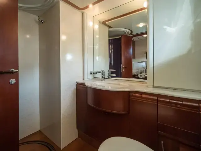 Ferretti Yachts 80