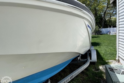 Boston Whaler 22 Revenge Wt