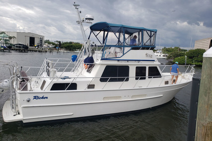 Ricker 42 Classic Trawler