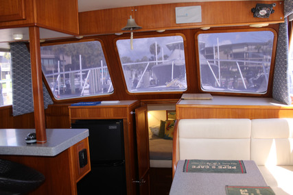 Ricker 42 Classic Trawler