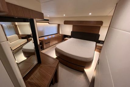 Absolute Navetta 52