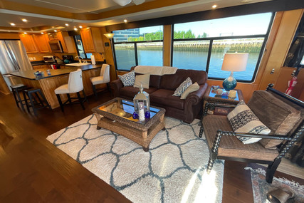 Sumerset 75 Luxury Houseboat