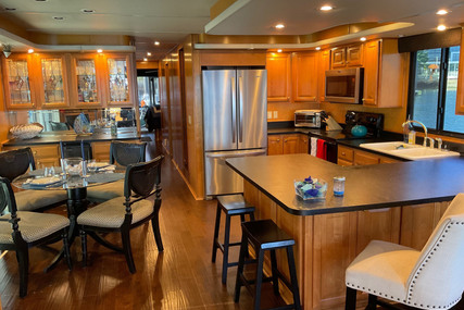 Sumerset 75 Luxury Houseboat