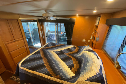 Sumerset 75 Luxury Houseboat