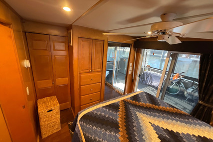 Sumerset 75 Luxury Houseboat