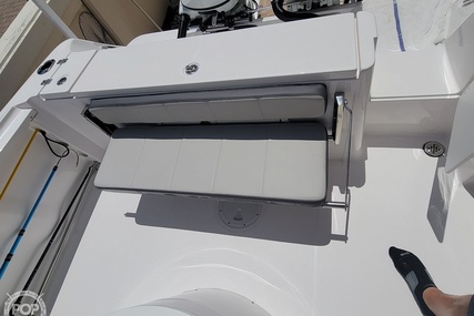 Aquasport 2500 Center Console