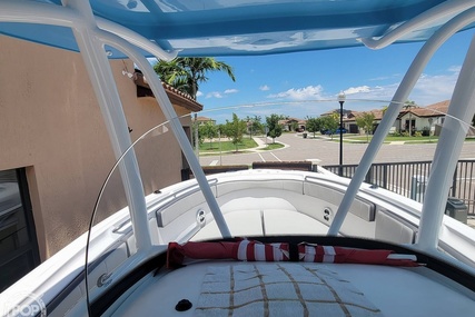 Aquasport 2500 Center Console