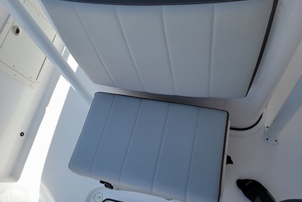 Aquasport 2500 Center Console