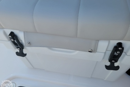 Aquasport 2500 Center Console