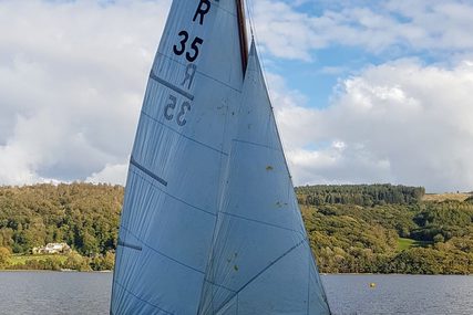 Custom Boats Rock Rainbow Sailing Dinghy