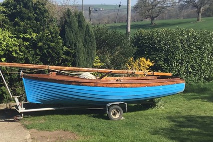 Custom Boats Rock Rainbow Sailing Dinghy