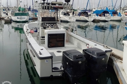 Boston Whaler 240 Outrage Guardian Utility