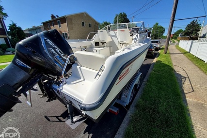 Boston Whaler 21 Conquest