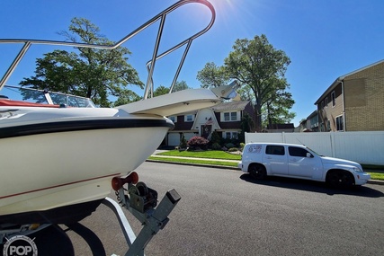 Boston Whaler 21 Conquest