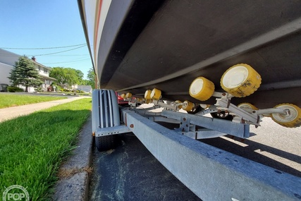 Boston Whaler 21 Conquest