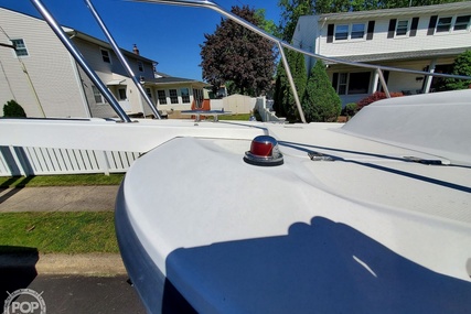 Boston Whaler 21 Conquest