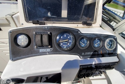 Boston Whaler 21 Conquest