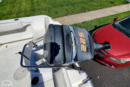 Boston Whaler 21 Conquest