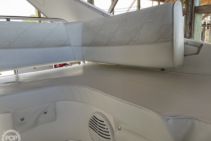 Bayliner 3388 Command Flybridge