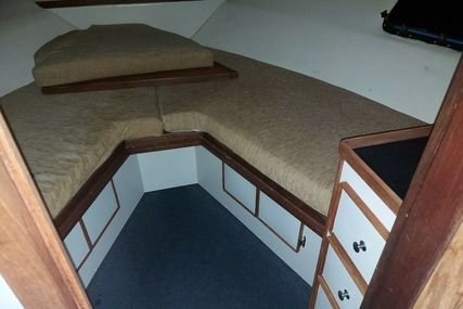 Carver 3007 Aft Cabin