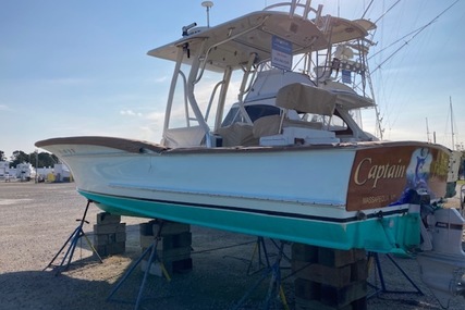 Jarrett Bay Center Console