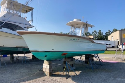 Jarrett Bay Center Console