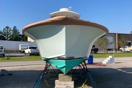 Jarrett Bay Center Console