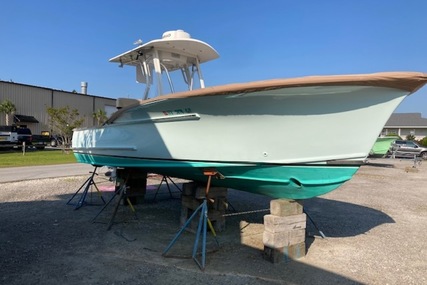 Jarrett Bay Center Console