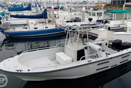 Boston Whaler 240 Outrage Guardian Utility