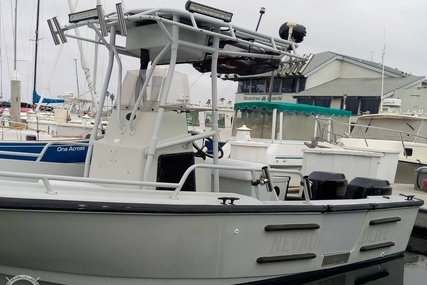 Boston Whaler 240 Outrage Guardian Utility