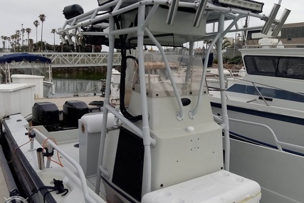 Boston Whaler 240 Outrage Guardian Utility