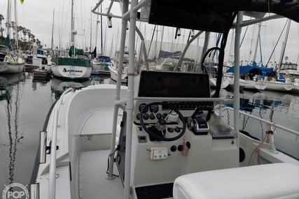 Boston Whaler 240 Outrage Guardian Utility