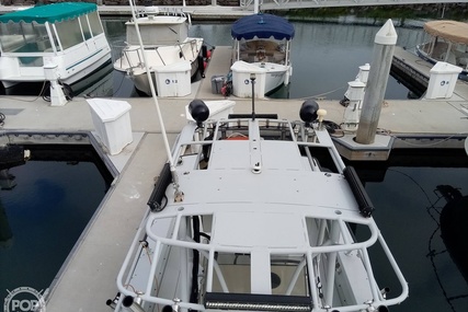 Boston Whaler 240 Outrage Guardian Utility