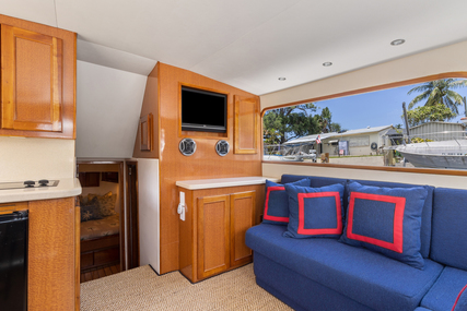 Hatteras Trunk Cabin