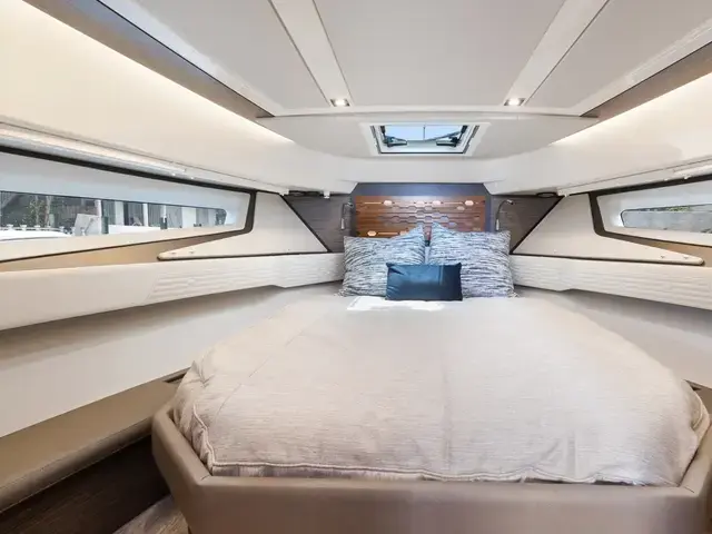 Tiara Yachts 43 Le