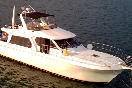 Navigator 53 pilothouse